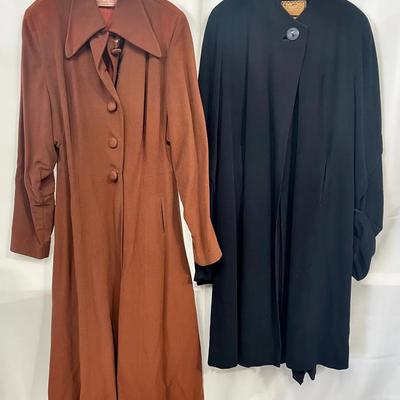 (sz M) Women’s Vintage Long Coats (Tailored Brown & Black Cape)