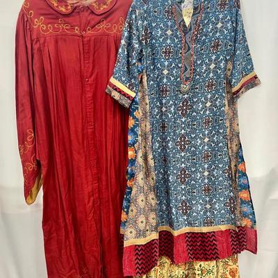 Women’s Gorgeous Kaftan & Vintage Robe With Gold Accents (Sz XXL)