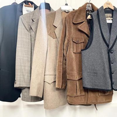 Men’s Vintage Grouping Of Blazers, Formal Wear & Envoy Nova Jacket