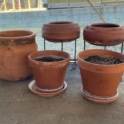 Large Terra-cotta Pottery 