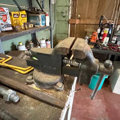 Sale Photo Thumbnail #239