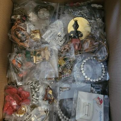 Sale Photo Thumbnail #332