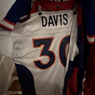 Sale Photo Thumbnail #146