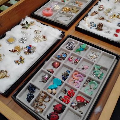 Sale Photo Thumbnail #78