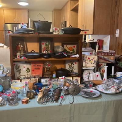 Sale Photo Thumbnail #38: Nice selection of vintage kitchen