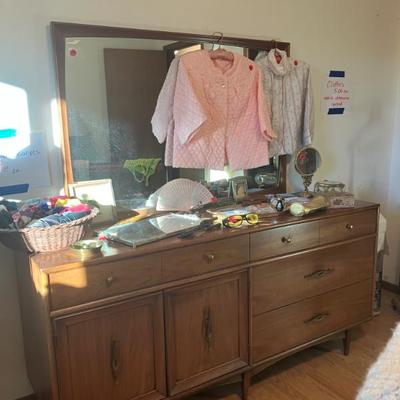 Sale Photo Thumbnail #26