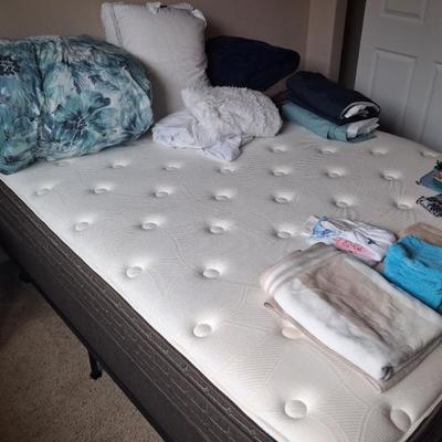 Sale Photo Thumbnail #70