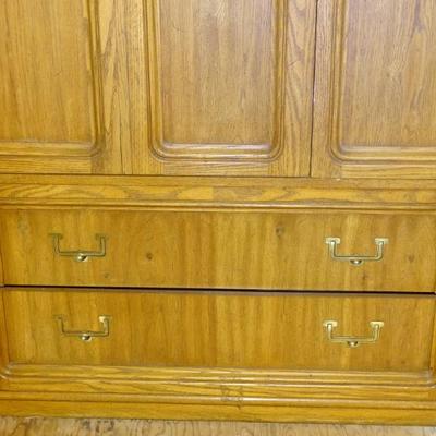 Sale Photo Thumbnail #630