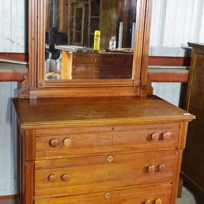 Sale Photo Thumbnail #192