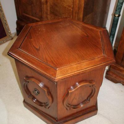 Sale Photo Thumbnail #103