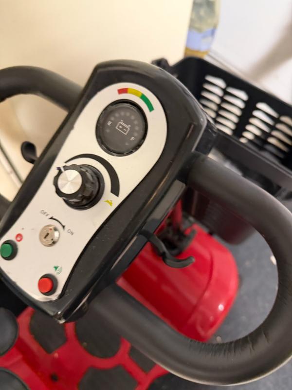 Sale Photo Thumbnail #35