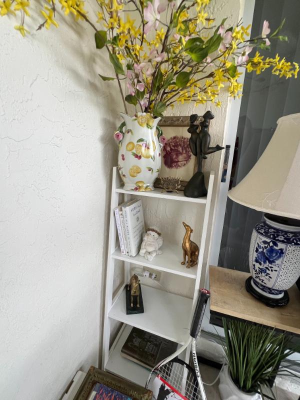 Sale Photo Thumbnail #2