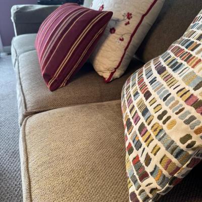 Sale Photo Thumbnail #164