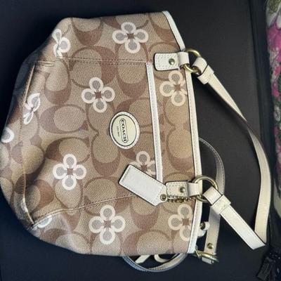 Sale Photo Thumbnail #135