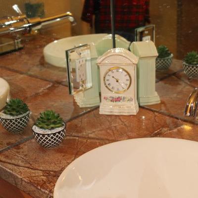 Sale Photo Thumbnail #180