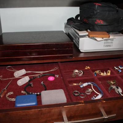 Sale Photo Thumbnail #157