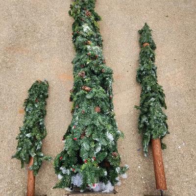 Classic Christmas Tree-O