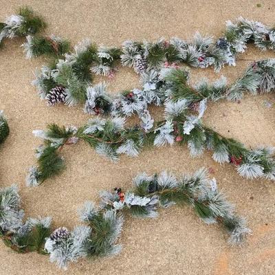Big Frosty Garland