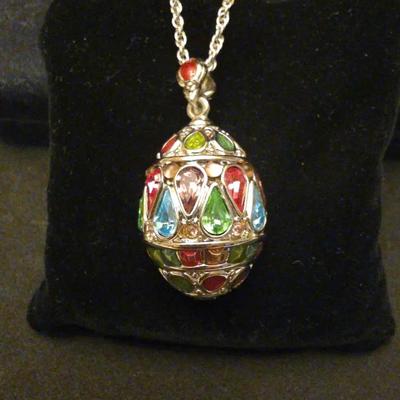 V8ntage Joan Rivers Faberge Egg Solid Heavy (Silver Tone)