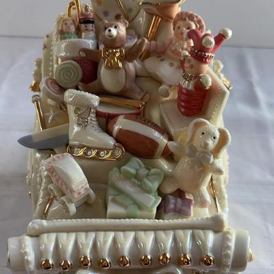 Lenox. Holiday Traditions Sleigh. 