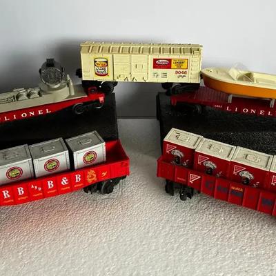 5 Vintage O Gauge Lionel Train Carts