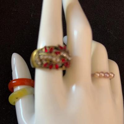 Lot Of 4 Rings To Include Heidi Daus. 