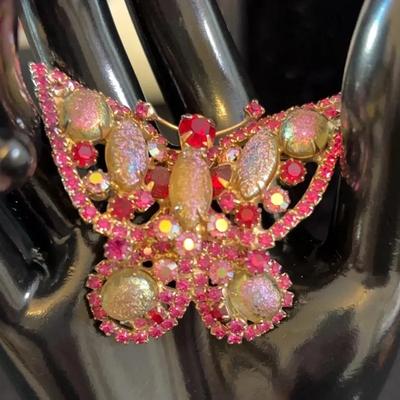 Gorgeous Vintage Hattie Carnegie Pink Butterfly!