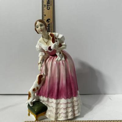Royal Doulton “Queens Of The Realms” Queen Victoria