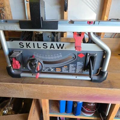 Skill Table Saw