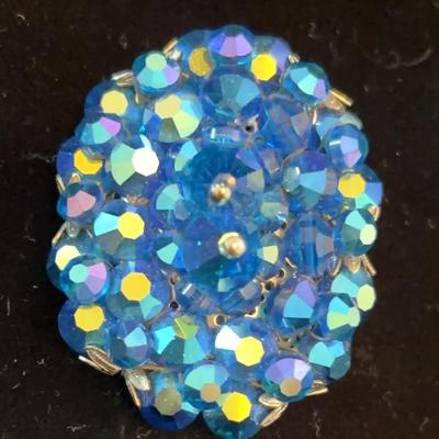 Vintage Cut Crystal Cluster Brooch. 