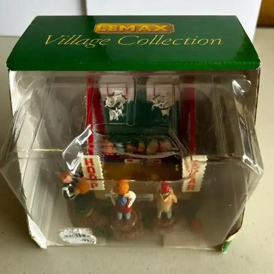 Vintage Lemax Village Collection “Hoop Stars”