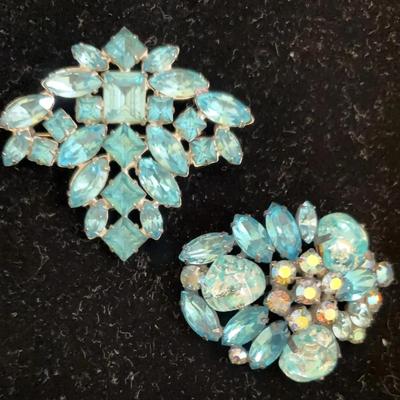 Vintage Brooches. Lot Of 2. D&E And Weiss Co. NY