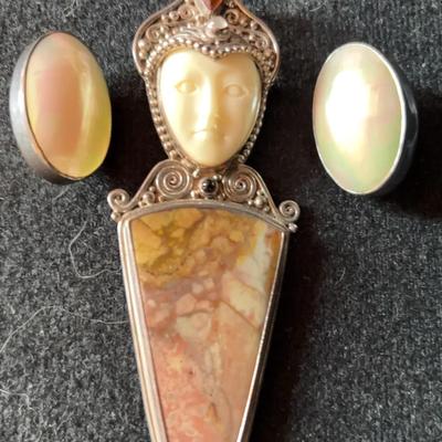 Beautiful Sterling Goddess face By Sajen. W/Earrings. 