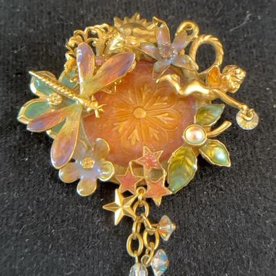 Kirk’s Folly Fairy Wishing Pool Pin. 