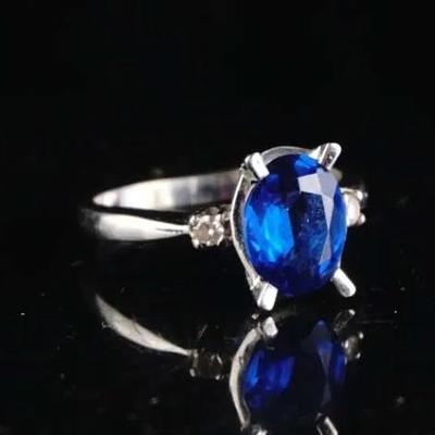 10K White Gold Blue Sapphire Ring – Size 5.5, (2.9g)