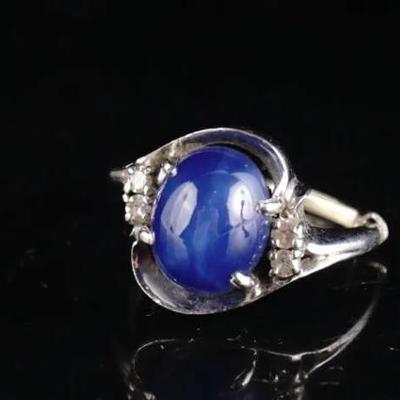 14K White Gold Blue Star Sapphire Diamond Accent Ring – Size 4.75, (3.4g)