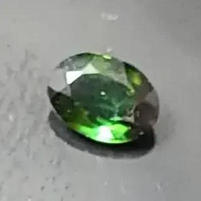 Natural Green Tourmaline Loose Gemstone – Oval Cut, ~1.1 ct