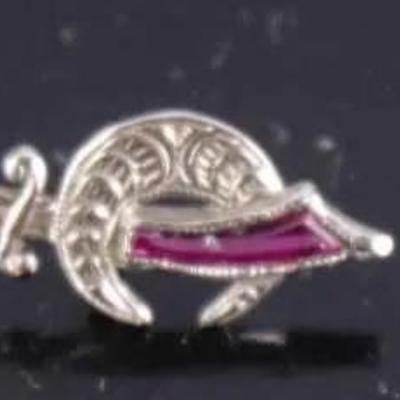 14K Gold Shriner Tie Pin with Ruby Accent, (5g)