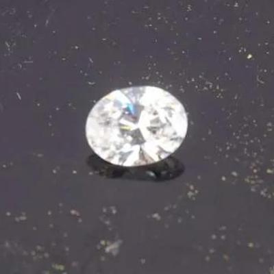 Natural Clear Quartz Loose Gemstone – Oval Cut, ~2.2 ct