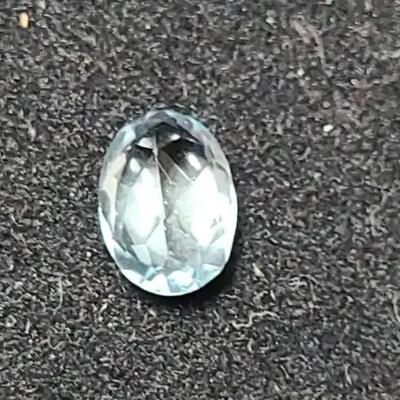 Natural Aquamarine Loose Gemstone – Oval Cut, ~0.5 ct