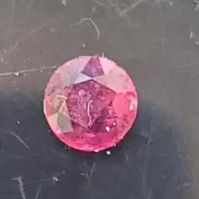 Natural Ruby Loose Gemstone – Round Cut, ~0.7 ct