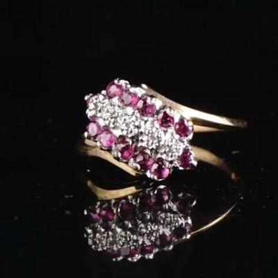 10K Gol10K White Gold Diamond Ring – Classic Style, ~0.01–0.04 ctw (est.), (1.9g)