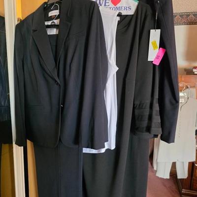 Sale Photo Thumbnail #96