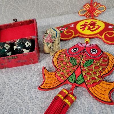 Vintage Chinese Decor