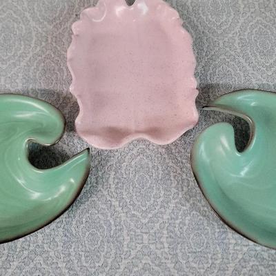 MID CENTURY  Johannes Brahm California Art Pottery Leaf Trinket Dishes 