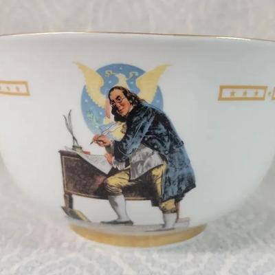 1976 Danbury Mint Bicentennial 22K Bowl Ben Franklin Declaration Independence