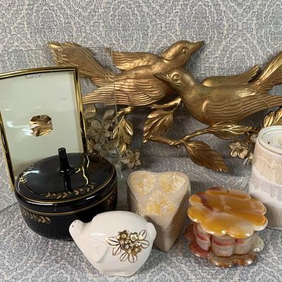 Vintage Pair of Syroco Gold Birds Dogwood Floral Branches Wall Plaques 60's