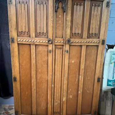 A L. Marcus Ltd - Oak Wardrobe