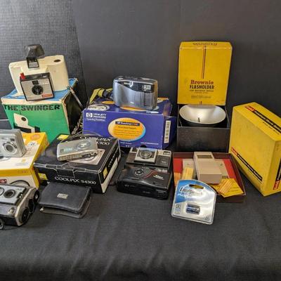 Assortment Of Cameras & Accessories 