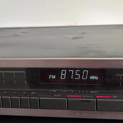 Carver Model TX-2 AM/FM Tuner 
